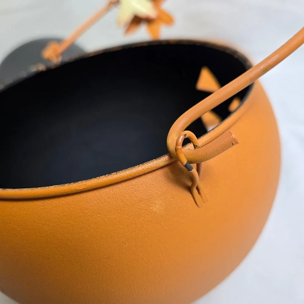Metal Jack O Lantern Pumpkin‎ Candle Holders, Handles & Lids, Black Orange